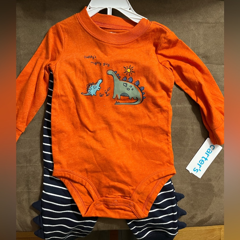 Carters 2 piece boy outfit